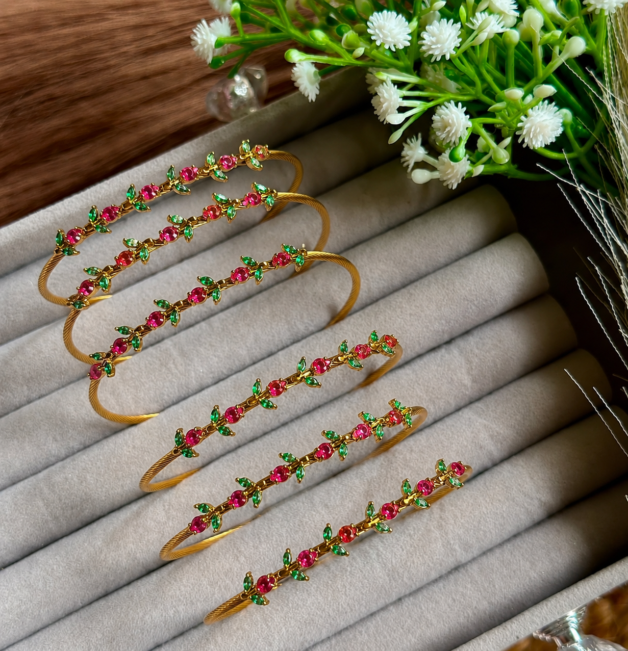 Baby pink Tulip Kada