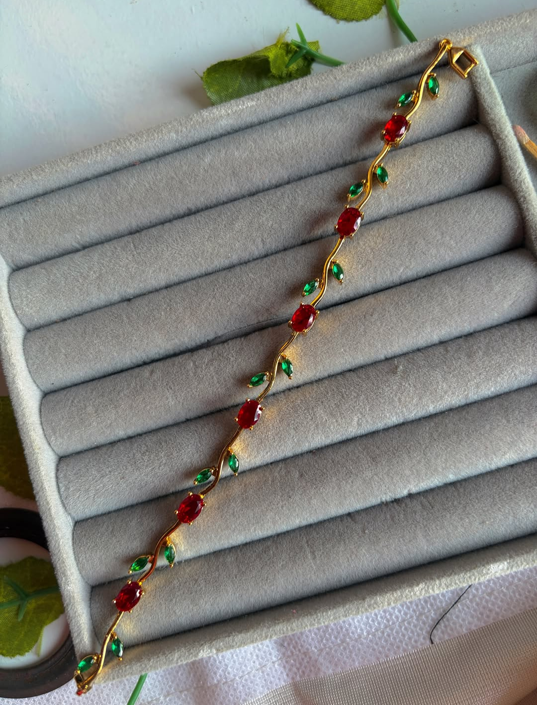 Cherry Red & Green Tulip Bracelet